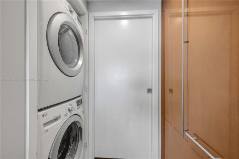 Copropriété à louer à Miami Beach, Floride: 2 chambres, 112.6 m2 № 1947226 - photo 27