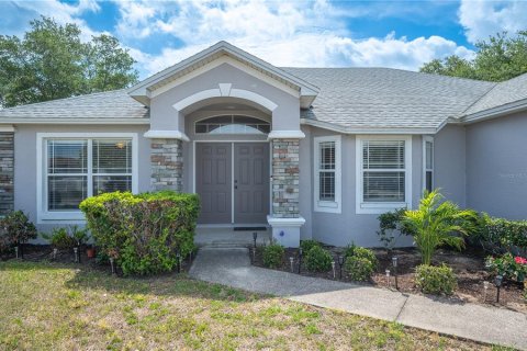 Villa ou maison à vendre à Auburndale, Floride: 3 chambres, 145.48 m2 № 2094250 - photo 4