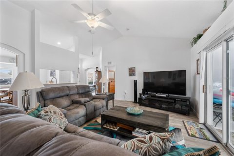 Villa ou maison à vendre à Auburndale, Floride: 3 chambres, 145.48 m2 № 2094250 - photo 9