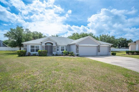 Villa ou maison à vendre à Auburndale, Floride: 3 chambres, 145.48 m2 № 2094250 - photo 2