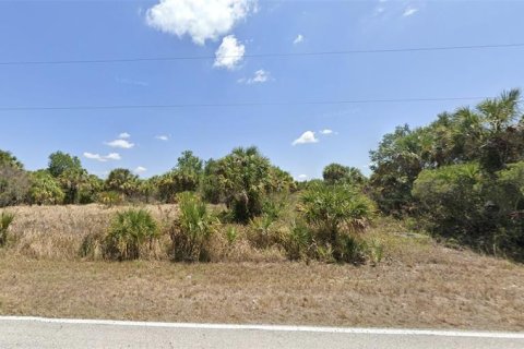 Terreno en venta en Port Charlotte, Florida № 1852527 - foto 1