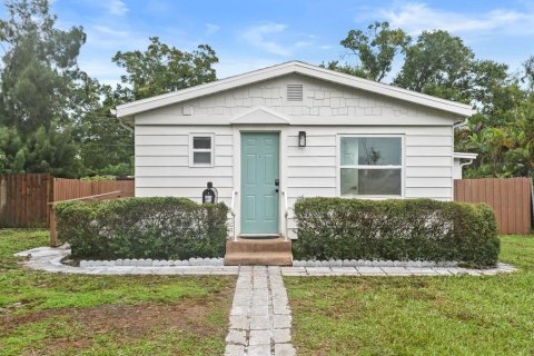 Villa ou maison à Saint Petersburg, Floride 3 chambres, 55.74 m2 № 2408410