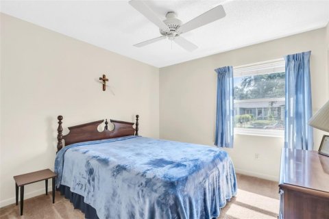 House in Palm Harbor, Florida 3 bedrooms, 144.56 sq.m. № 1875828 - photo 26