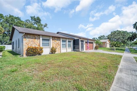 House in Palm Harbor, Florida 3 bedrooms, 144.56 sq.m. № 1875828 - photo 7