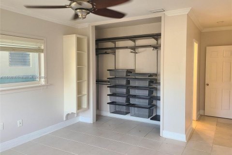 Condo in Miami Beach, Florida, 2 bedrooms  № 1981383 - photo 8