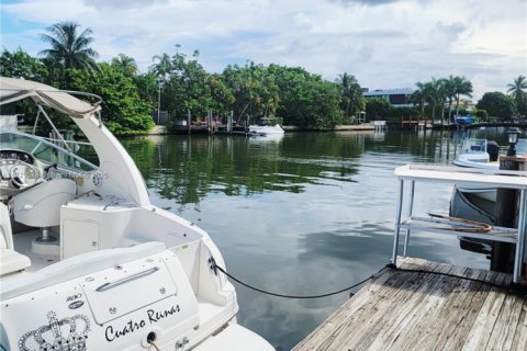 Condo in Miami Beach, Florida, 2 bedrooms  № 1981383 - photo 2