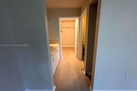 Купить кондоминиум в Уэст-Палм-Бич, Флорида 2 спальни, 115.76м2, № 2152937 - фото 11