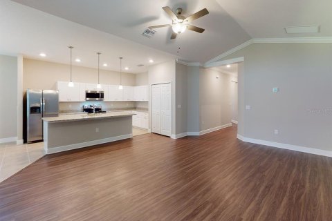 Casa en alquiler en Eustis, Florida, 3 dormitorios, 145.76 m2 № 1548568 - foto 3