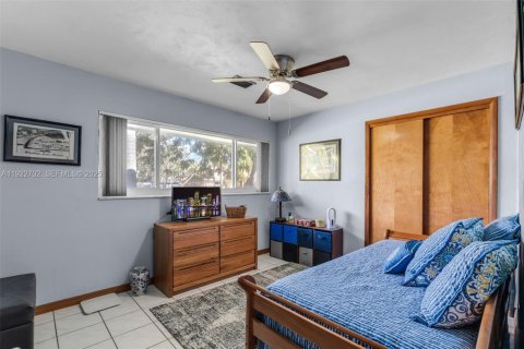 Casa en venta en Palmetto Bay, Florida, 4 dormitorios, 188.41 m2 № 1983512 - foto 17