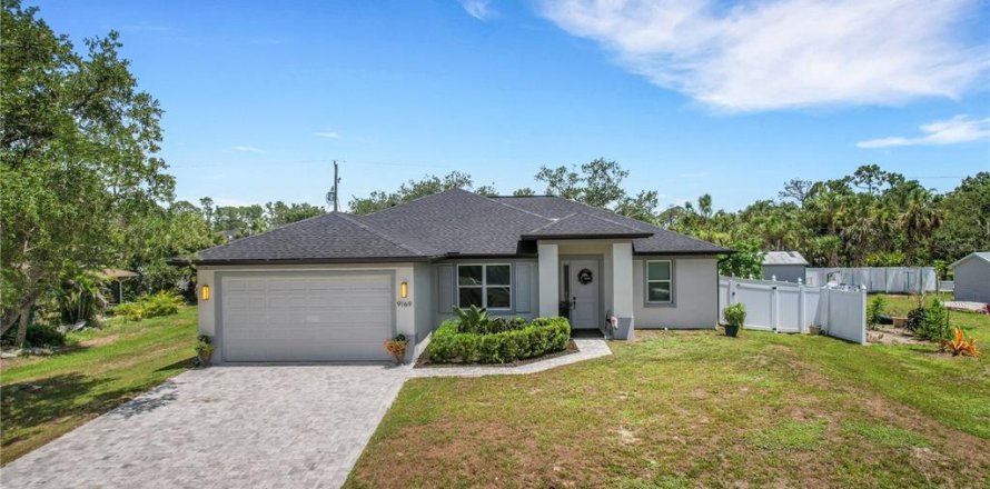 Villa ou maison à Englewood, Floride 4 chambres, 170.48 m2 № 2236910