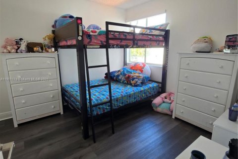 Снять в аренду квартиру в Майами, Флорида 3 спальни, 115.2м2, № 1952320 - фото 13