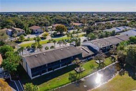Condo in Sarasota, Florida, 2 bedrooms  № 2232506 - photo 21