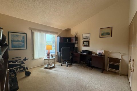 Condo in Sarasota, Florida, 2 bedrooms  № 2232506 - photo 11