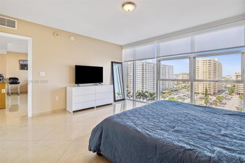 Снять в аренду кондоминиум в Халландейл-Бич, Флорида 1 спальня, 80.92м2, № 2145921 - фото 12