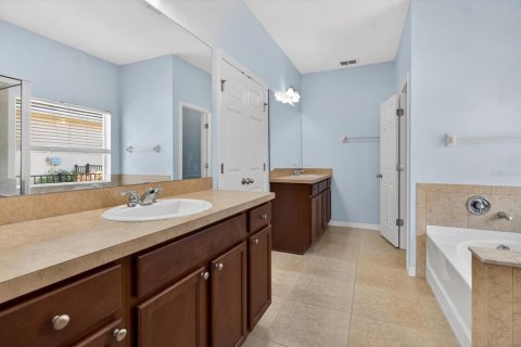 Villa ou maison à vendre à Holiday, Floride: 3 chambres, 161.65 m2 № 2132826 - photo 7