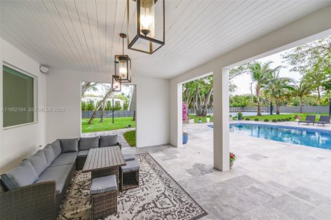Casa en alquiler en Palmetto Bay, Florida, 8 dormitorios, 755.2 m2 № 2054361 - foto 12