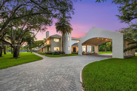 Casa en alquiler en Palmetto Bay, Florida, 8 dormitorios, 755.2 m2 № 2054361 - foto 3