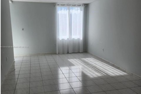 Copropriété à vendre à Sunny Isles Beach, Floride: 2 chambres, 87.05 m2 № 2016204 - photo 4