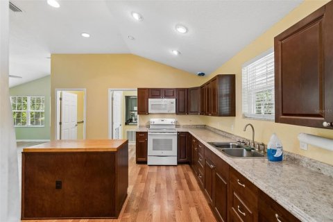 Villa ou maison à vendre à Homosassa, Floride: 2 chambres, 128.21 m2 № 2103014 - photo 14
