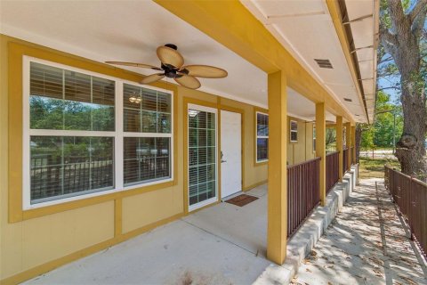 Villa ou maison à vendre à Homosassa, Floride: 2 chambres, 128.21 m2 № 2103014 - photo 4
