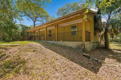 Villa ou maison à vendre à Homosassa, Floride: 2 chambres, 128.21 m2 № 2103014 - photo 3