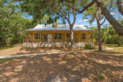 House in Homosassa, Florida 2 bedrooms, 128.21 sq.m. № 2103014