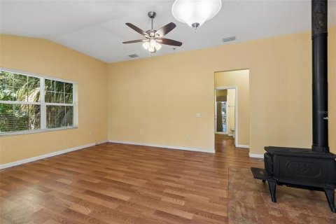 Villa ou maison à vendre à Homosassa, Floride: 2 chambres, 128.21 m2 № 2103014 - photo 9