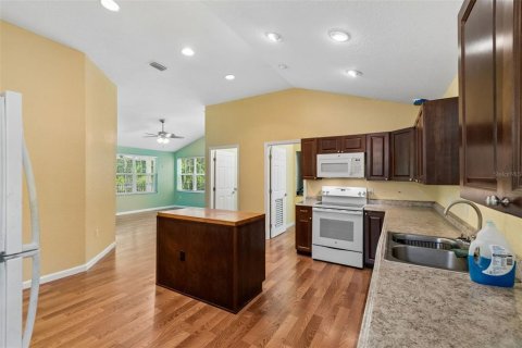 Villa ou maison à vendre à Homosassa, Floride: 2 chambres, 128.21 m2 № 2103014 - photo 15