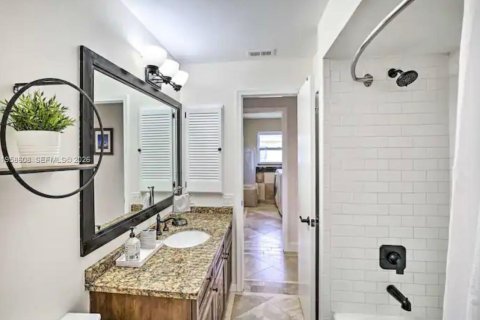 Casa en venta en Cape Coral, Florida, 4 dormitorios, 193.05 m2 № 2017503 - foto 9
