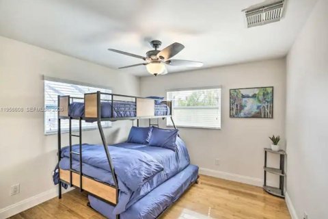 Casa en venta en Cape Coral, Florida, 4 dormitorios, 193.05 m2 № 2017503 - foto 20