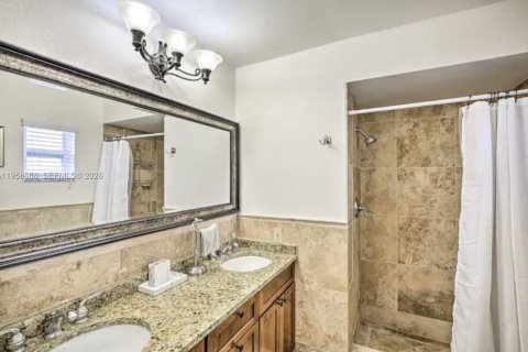 Casa en venta en Cape Coral, Florida, 4 dormitorios, 193.05 m2 № 2017503 - foto 15