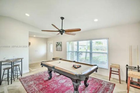 Casa en venta en Cape Coral, Florida, 4 dormitorios, 193.05 m2 № 2017503 - foto 10