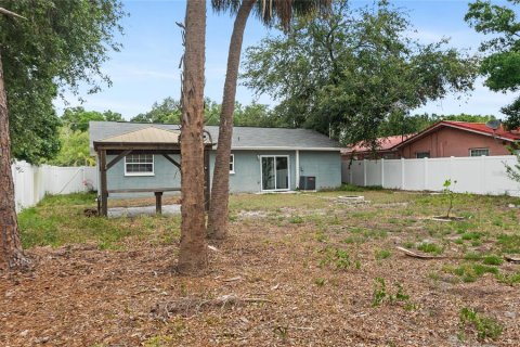 House in Largo, Florida 3 bedrooms, 88.91 sq.m. № 1683096 - photo 29