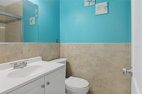 House in Largo, Florida 3 bedrooms, 88.91 sq.m. № 1683096 - photo 22