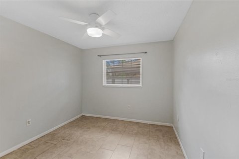 House in Largo, Florida 3 bedrooms, 88.91 sq.m. № 1683096 - photo 16