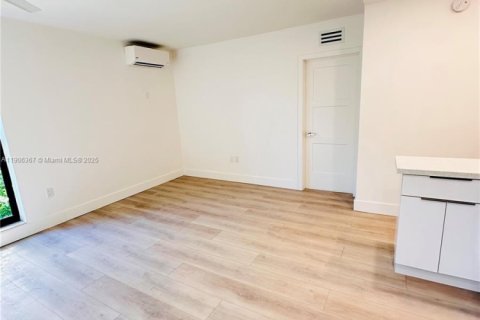 Appartement à louer à South Miami, Floride: 1 chambre № 1956924 - photo 5