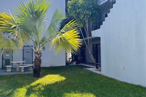 Appartement à louer à South Miami, Floride: 1 chambre № 1956924 - photo 2