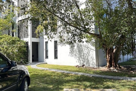 Appartement à louer à South Miami, Floride: 1 chambre № 1956924 - photo 1