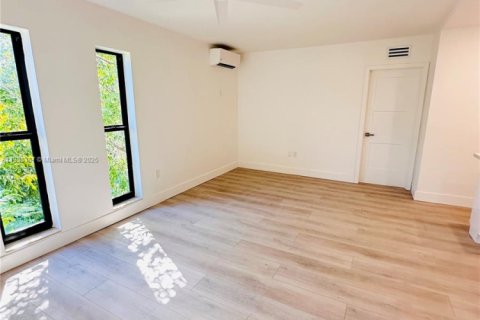 Appartement à louer à South Miami, Floride: 1 chambre № 1956924 - photo 3