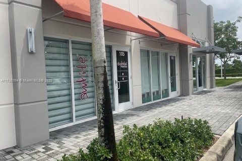 Commercial property in Cooper City, Florida № 1703169 - photo 17