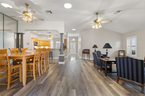 Casa en venta en The Villages, Florida, 3 dormitorios, 197.42 m2 № 2347944 - foto 13