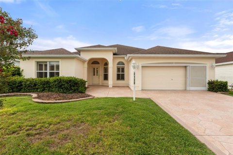 House in The Villages, Florida 3 bedrooms, 197.42 sq.m. № 2347944