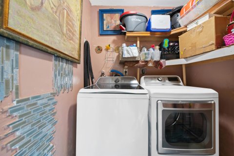 Купить кондоминиум в Тамарак, Флорида 1 комната, 76.83м2, № 2146856 - фото 15