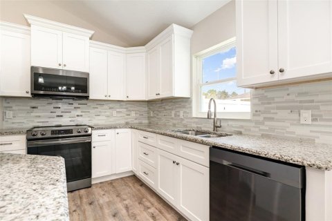 Villa ou maison à vendre à Belleview, Floride: 3 chambres, 158.03 m2 № 1917774 - photo 9