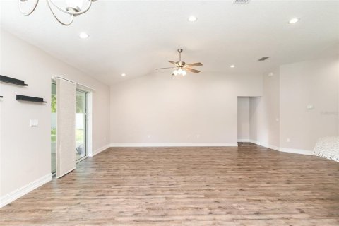 Villa ou maison à vendre à Belleview, Floride: 3 chambres, 158.03 m2 № 1917774 - photo 5