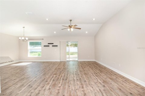 Villa ou maison à vendre à Belleview, Floride: 3 chambres, 158.03 m2 № 1917774 - photo 4