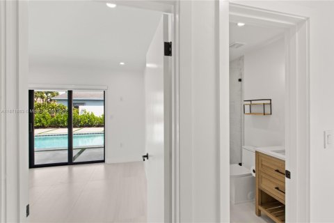 Villa ou maison à louer à Miami, Floride: 4 chambres, 140.84 m2 № 1941888 - photo 18