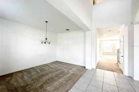 Casa en alquiler en Winter Garden, Florida, 6 dormitorios, 389.63 m2 № 2220421 - foto 8