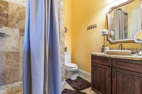 House in Saint Petersburg, Florida 5 bedrooms, 381.46 sq.m. № 2394372 - photo 28