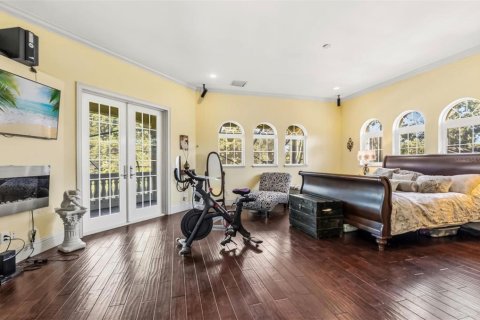 House in Saint Petersburg, Florida 5 bedrooms, 381.46 sq.m. № 2394372 - photo 29
